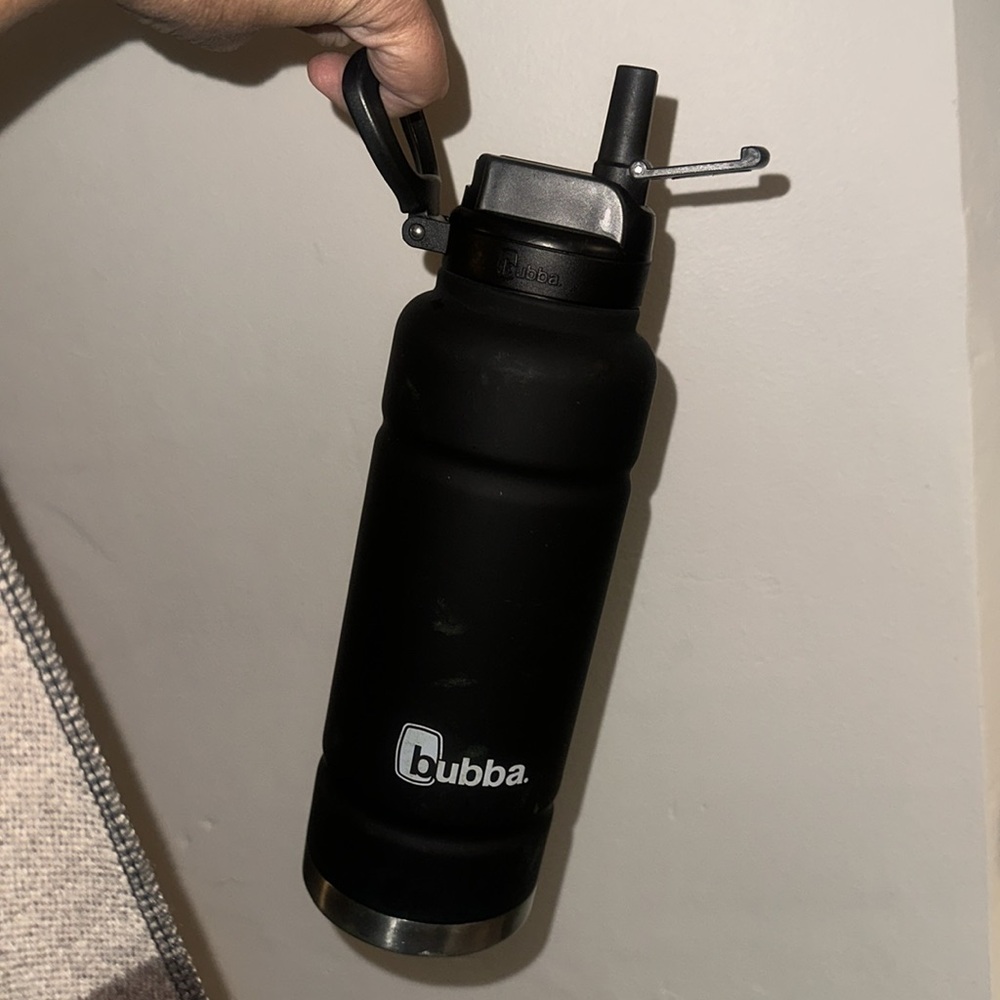 SALE!! Trailblazer water bottle with handle and straw
